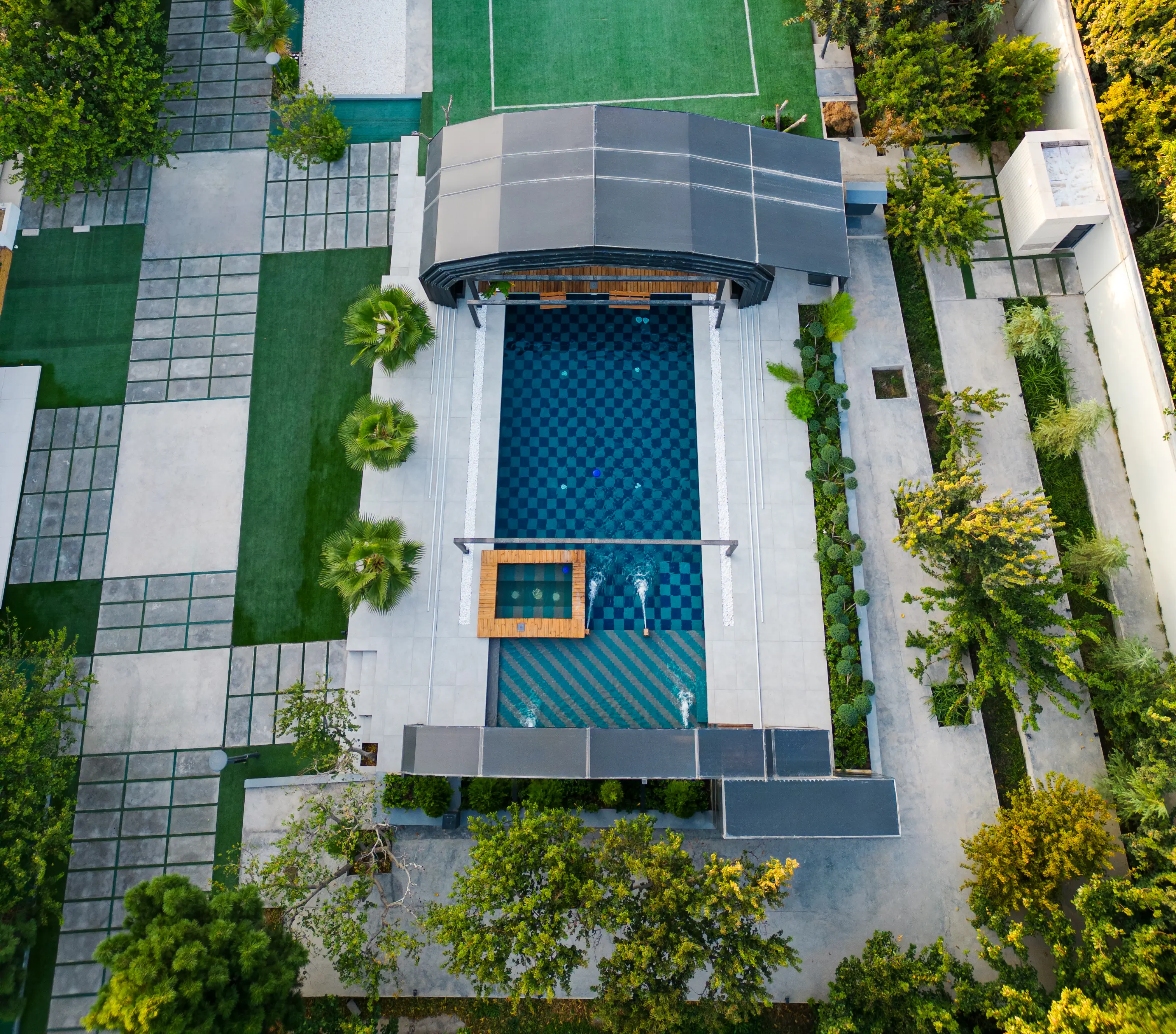 استخر سعید آباد 