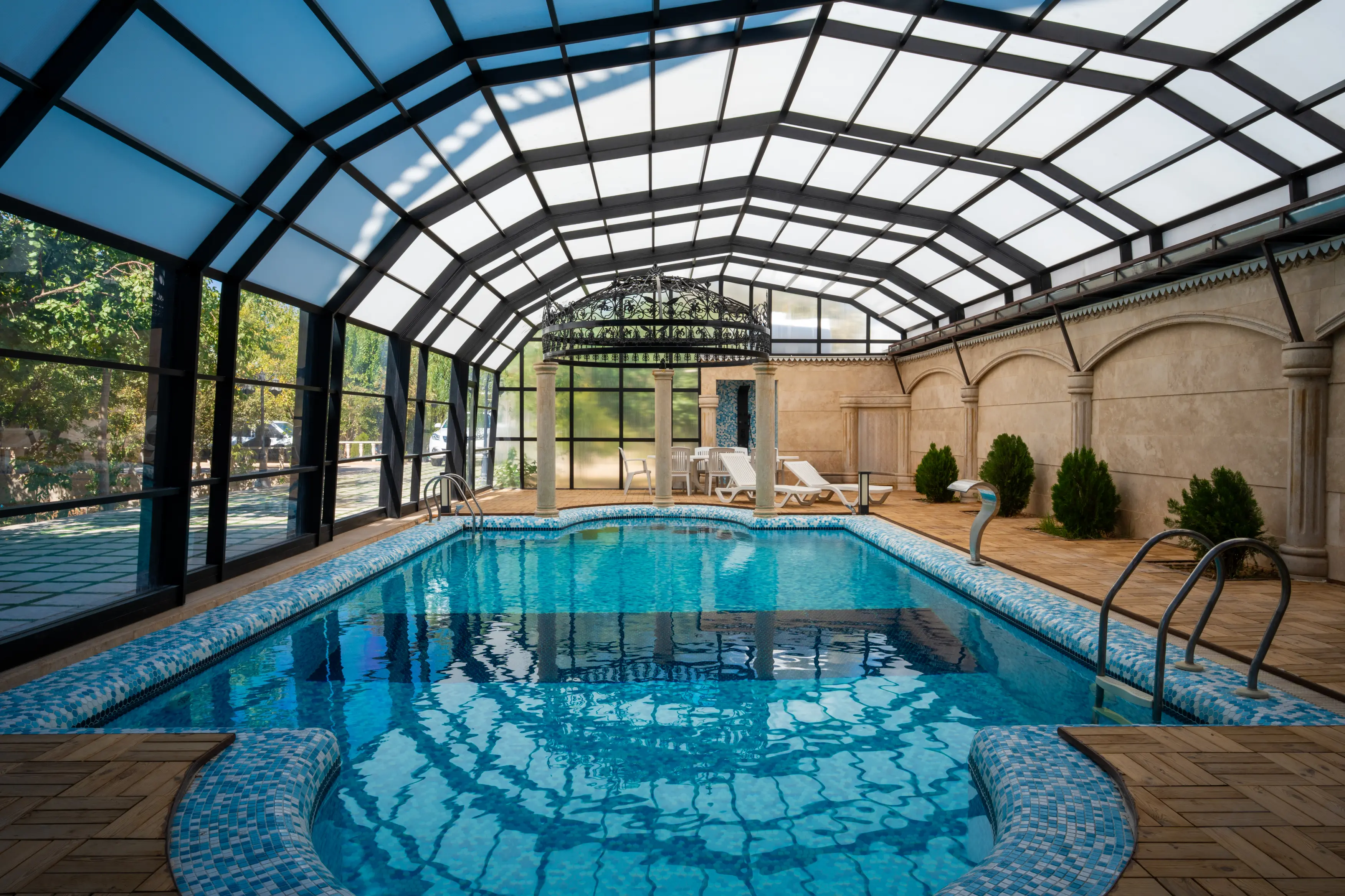 استخر سقف دیواری شیراز